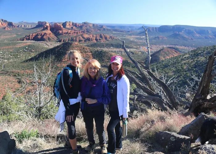 Cathedral Hideaway Llc 4*